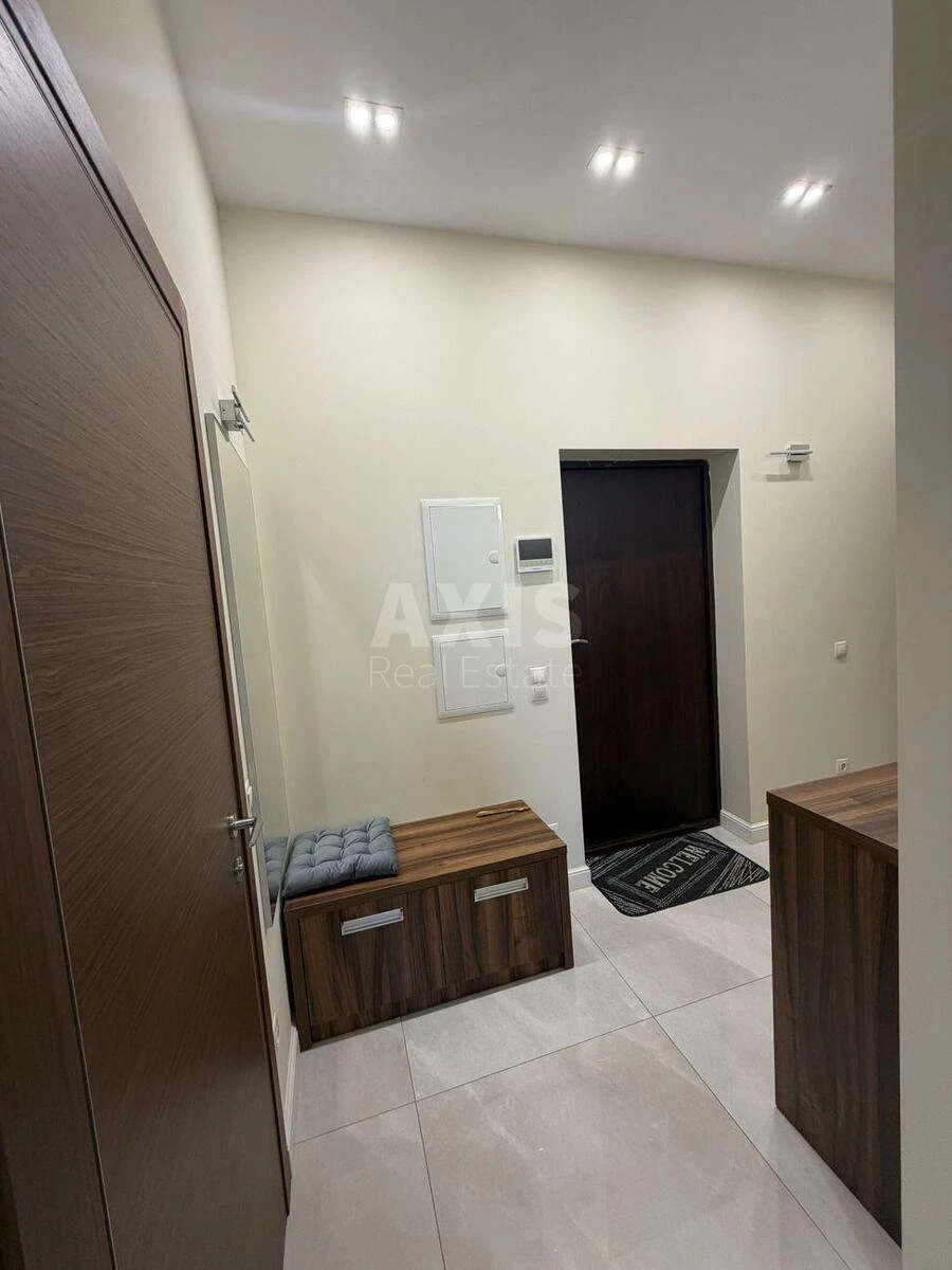 1k apartment pr-t Berestejskij 426759414