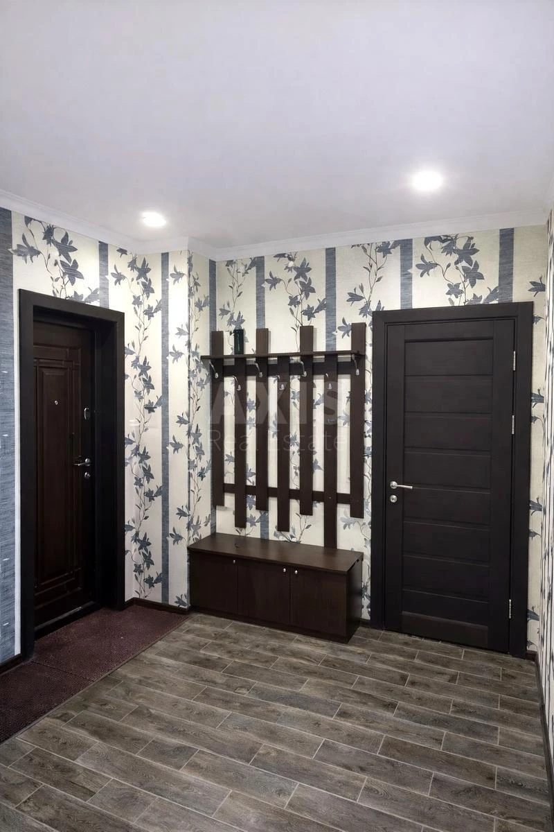 1k apartment vul. Revuc'kogo 9638824