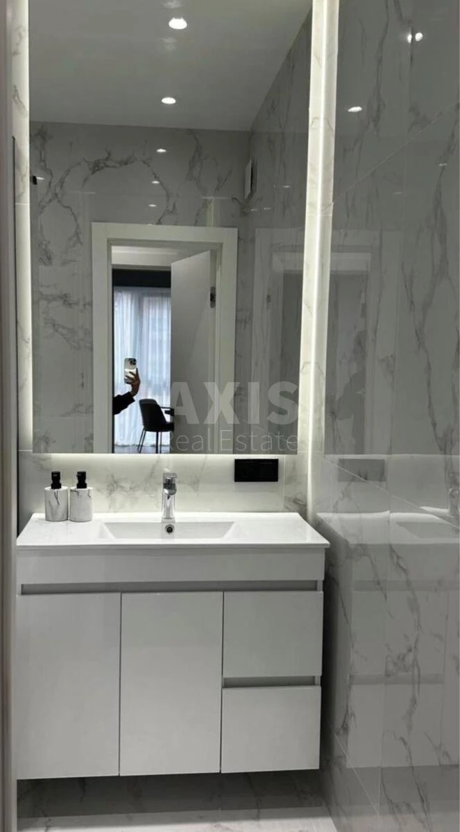 1k apartment vul. Staronavodnyc'ka 6642114