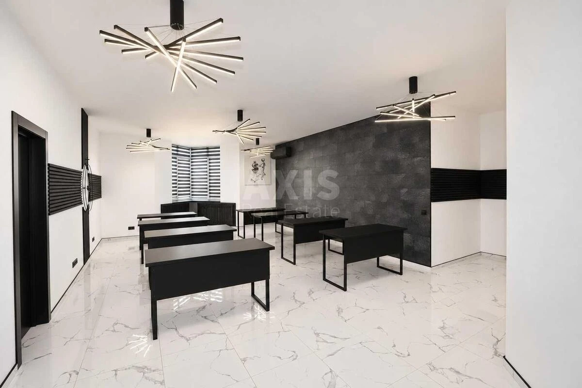 Office vul. Jevgena Konoval'cja 32, 102m2719840