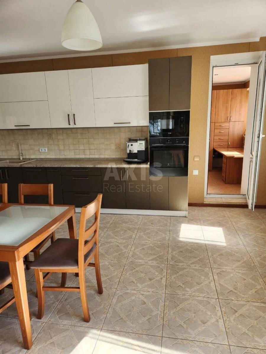 4к квартира пр-т Голосеевский 68709730