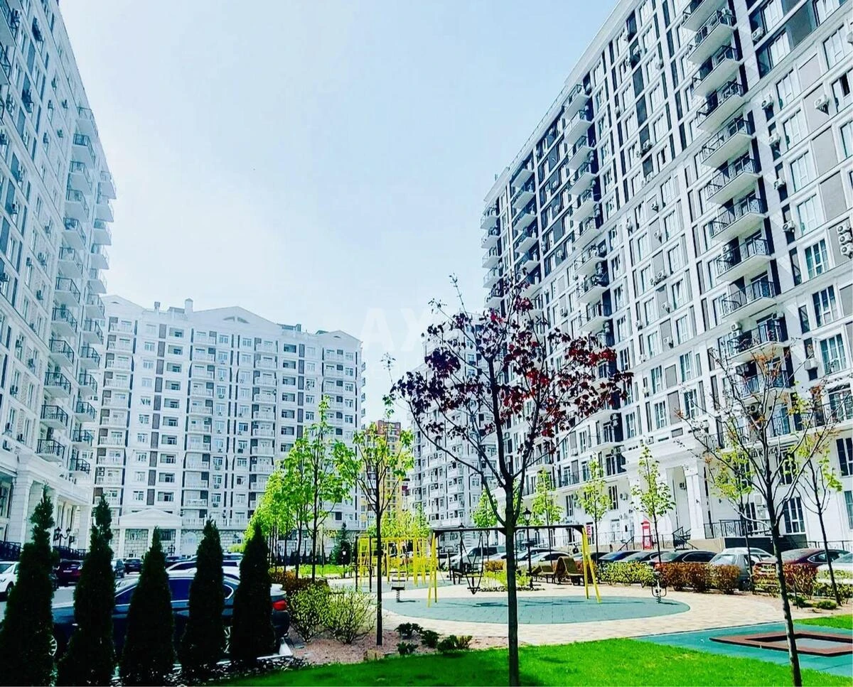 3к квартира ул. Михаила Максимовича 266929813