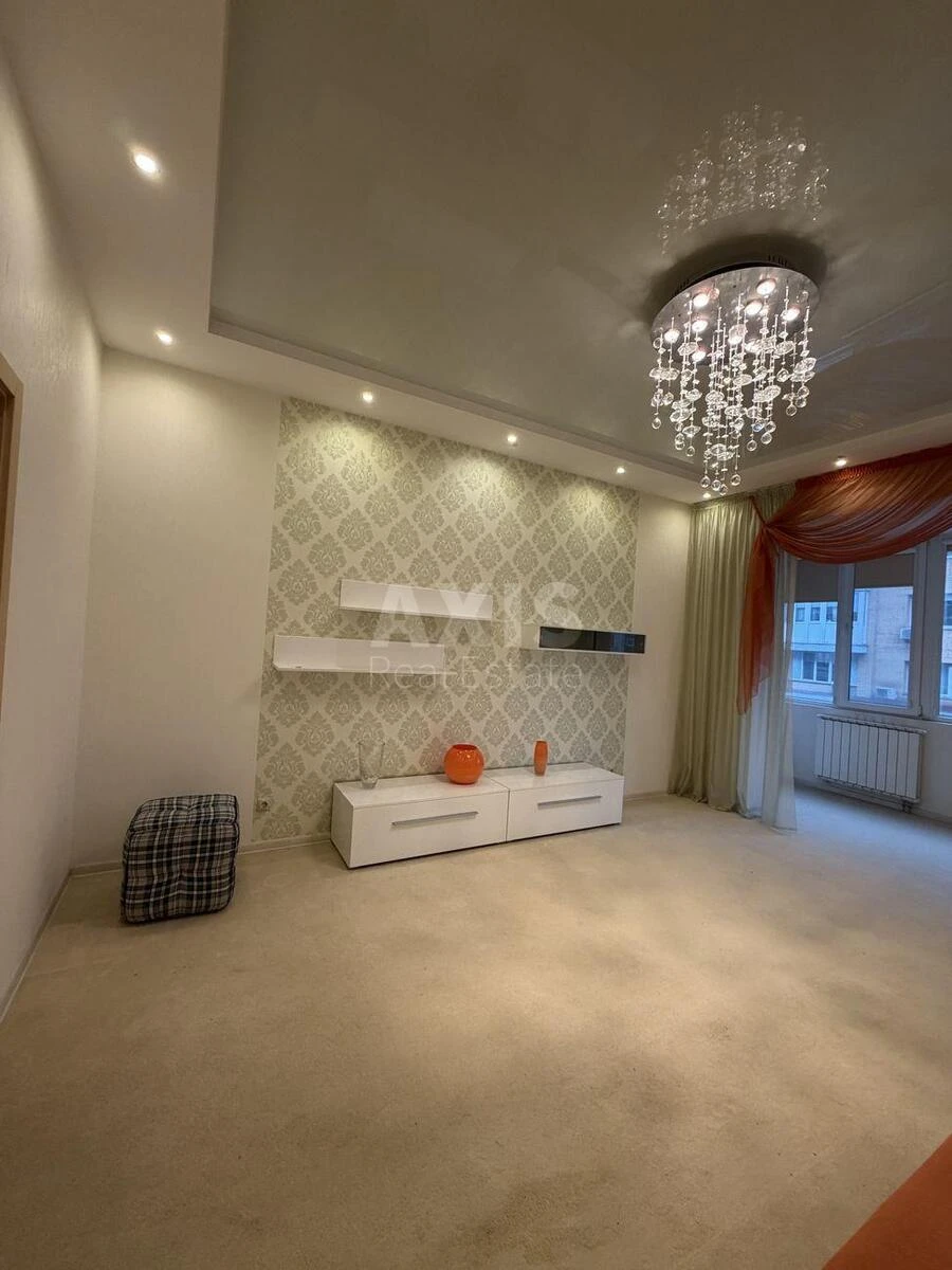 3k apartment vul. Obolons'ka naberezhna 77084712