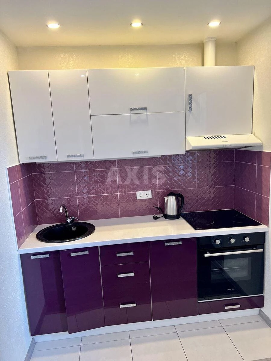 1k apartment vul. Rusovoi' Sofii' 64836