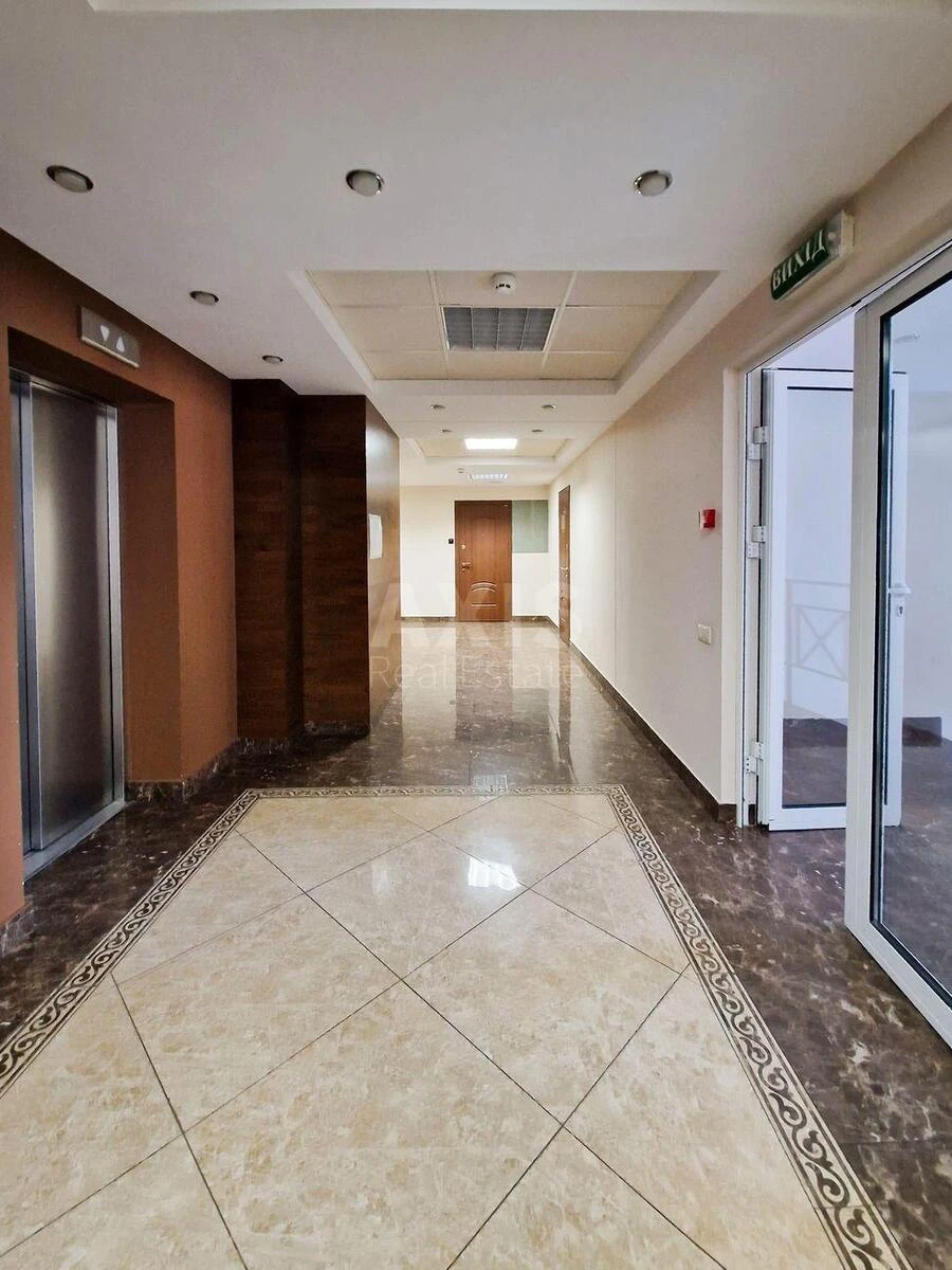 Office vul. Jaroslavs'ka 56А, 536m2681376