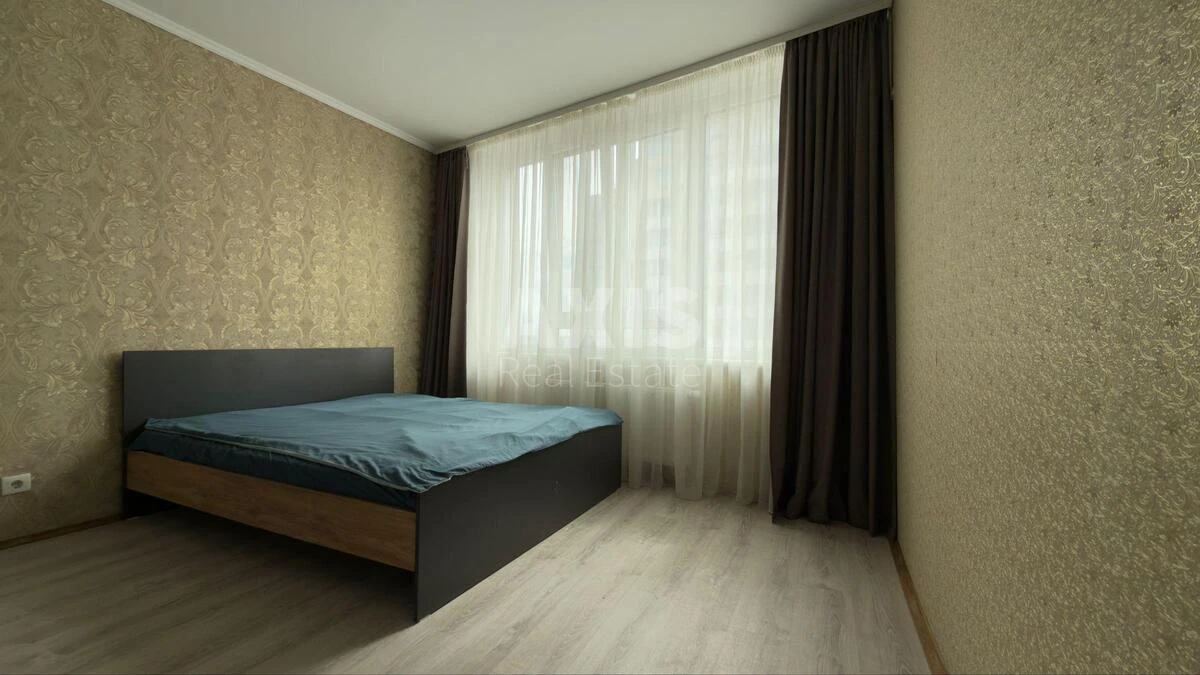 2к квартира ул. Владимира Наумовича 4А696346