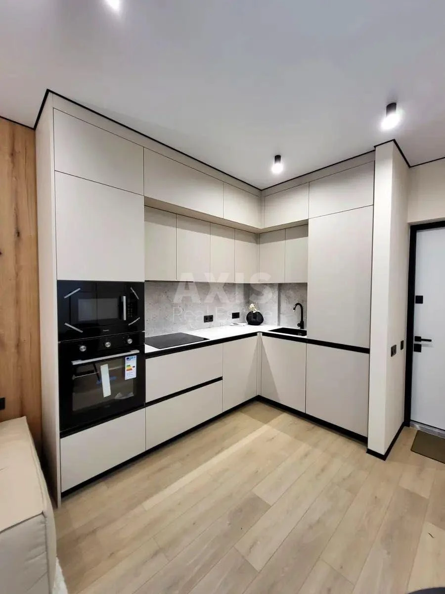 1k apartment bul. Ryl's'kogo Tadeja 162012