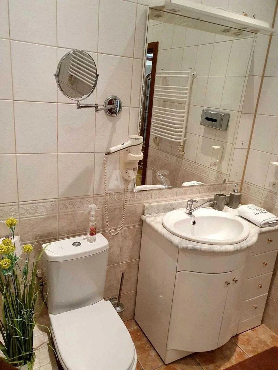2k apartment vul. Grinchenka Borysa 4706566
