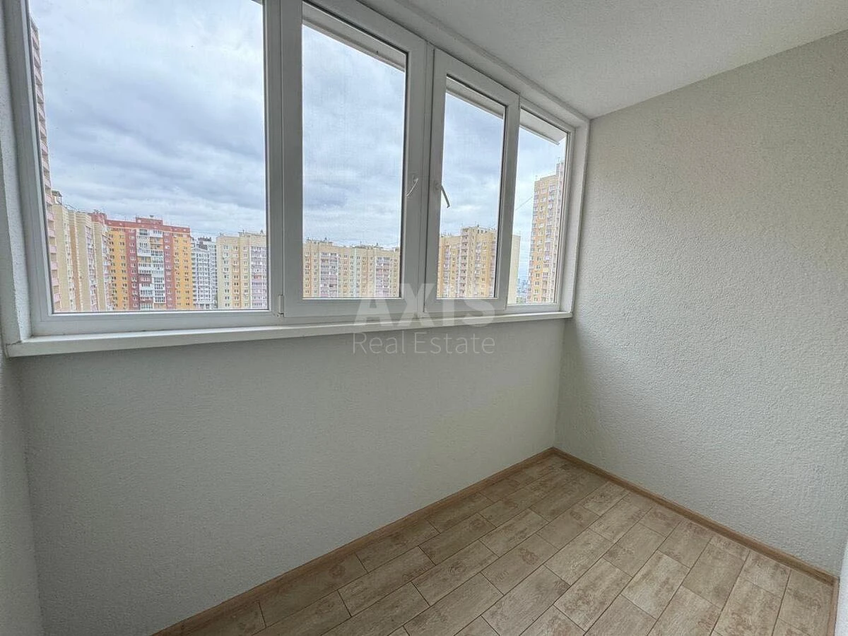 3k apartment vul. Myhajla Maksymovycha 9В643203