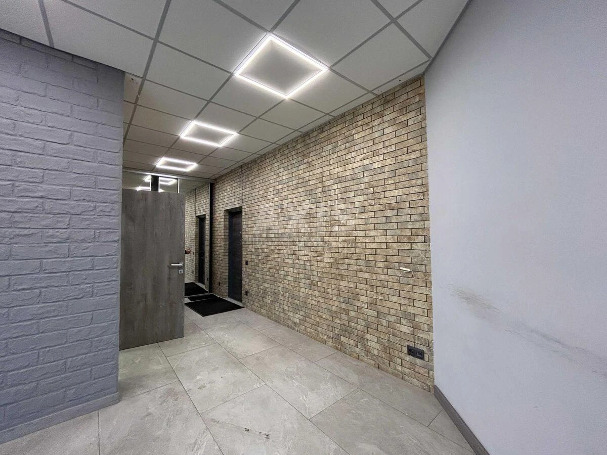 Office vul. Velyka Vasyl'kivs'ka 72, 200m26731411