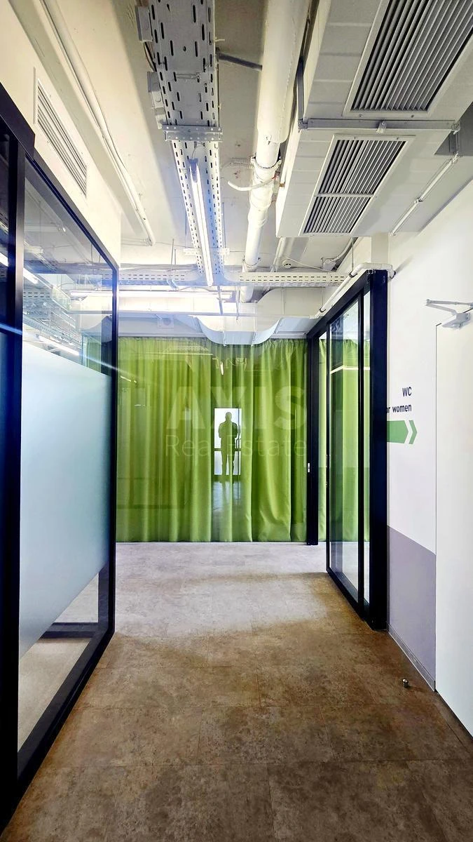 Office vul. Borychiv Tik 35, 640m2704944