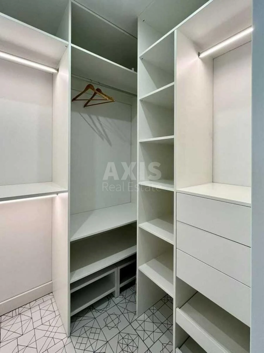 1k apartment pr-t Berestejskij 5В678489