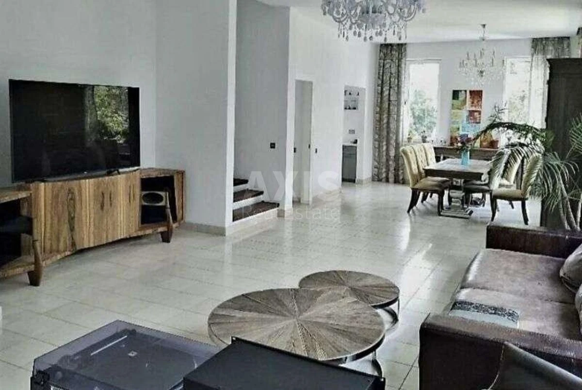 House bul. Gasheka Jaroslava, 630m2, Kyiv city339372