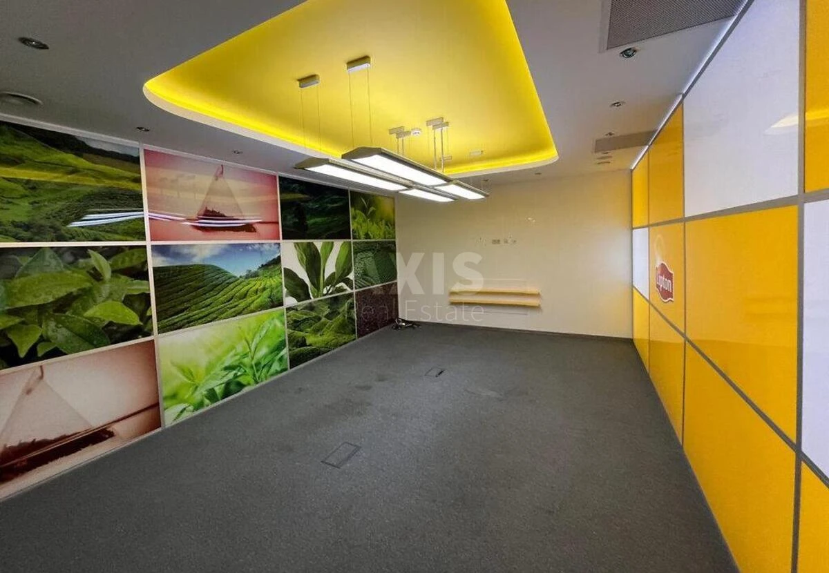 Office vul. Degtjarivs'ka 27Т, 686m2651163