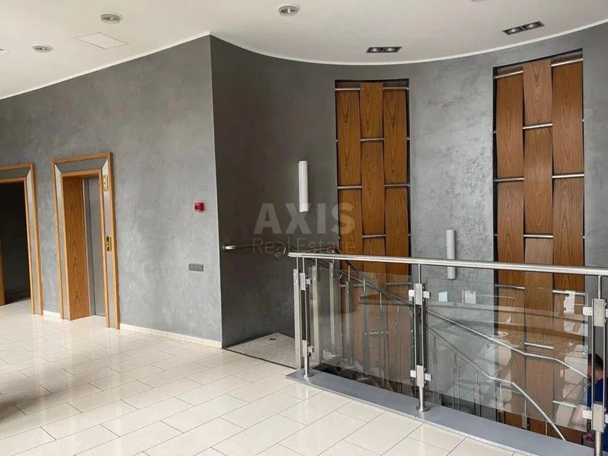 Office vul. Dmytrivs'ka 92/94, 300m2648501