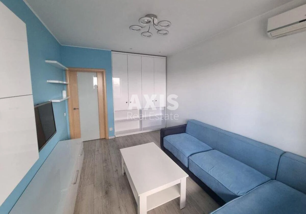 2к квартира ул. Малевича Казимира 89648935