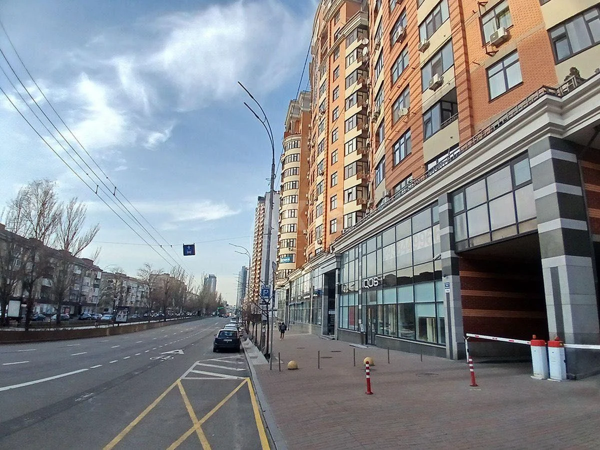 Office bul. Lesi Ukrai'nky 7Б, 155m2