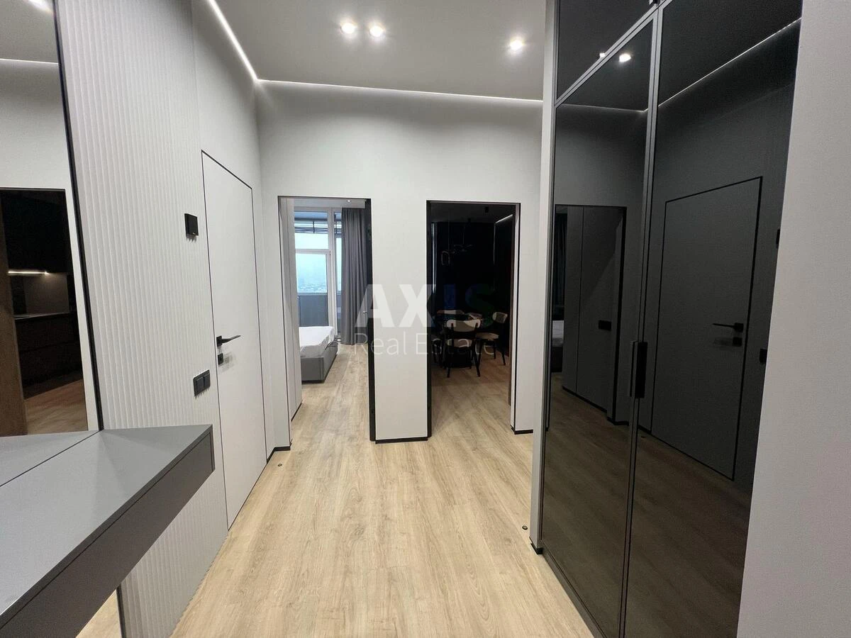 1k apartment pr-t Berestejskij 11B641966