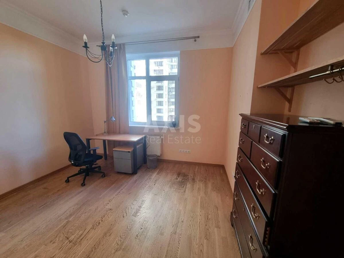4k apartment vul. Jevgena Konoval'cja 44А7148019