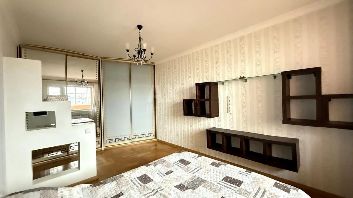 2к квартира ул. Рональда Рейгана 4А632917