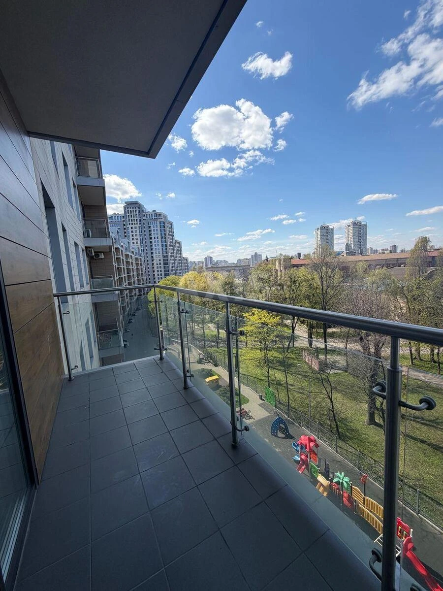 1k apartment pr-t Berestejskij 426759412