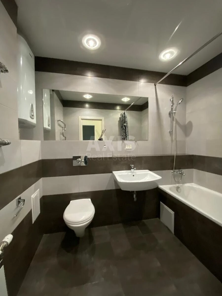 3k apartment vul. Myhajla Maksymovycha 9В643204