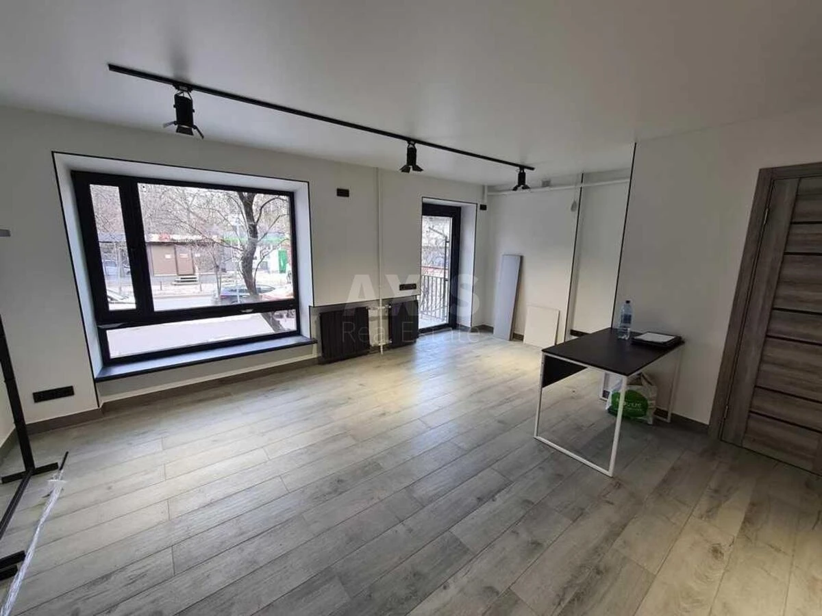 Объект торговли ул. Иоанна Павла II 22/21, 32м2672136