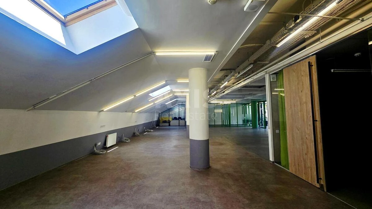 Office vul. Borychiv Tik 35, 640m2704945