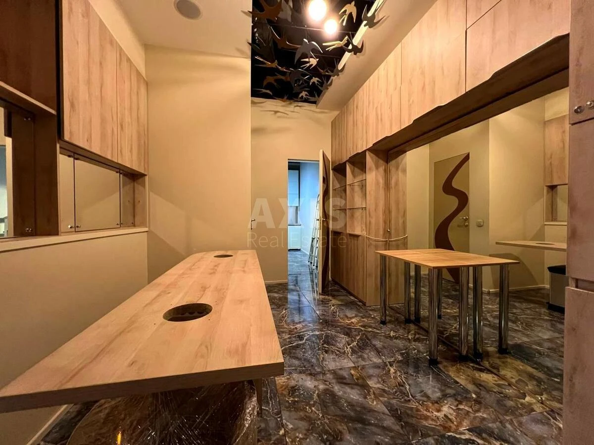 Office vul. Saksagans'kogo 37К, 60m2658255