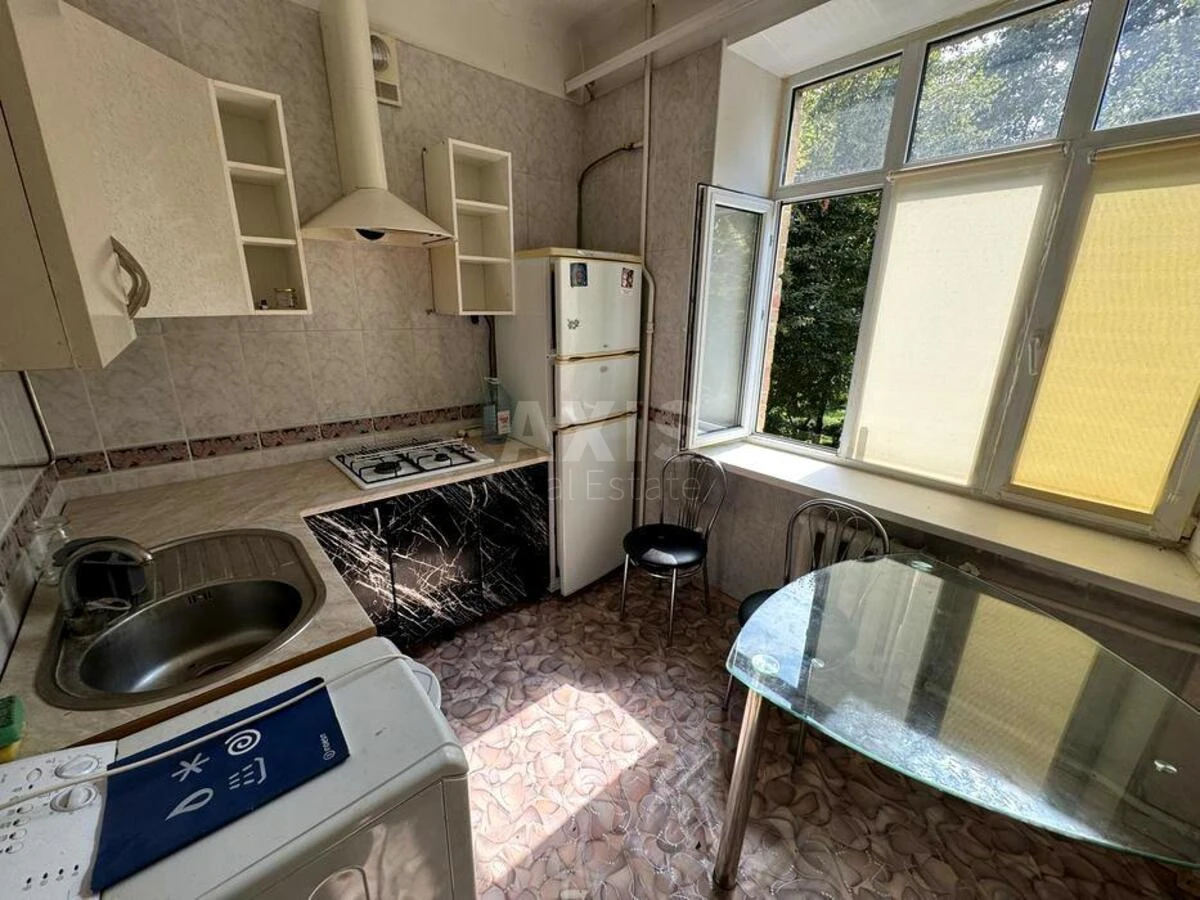 1k apartment prov. Novonavodnyc'kyj 4/667651