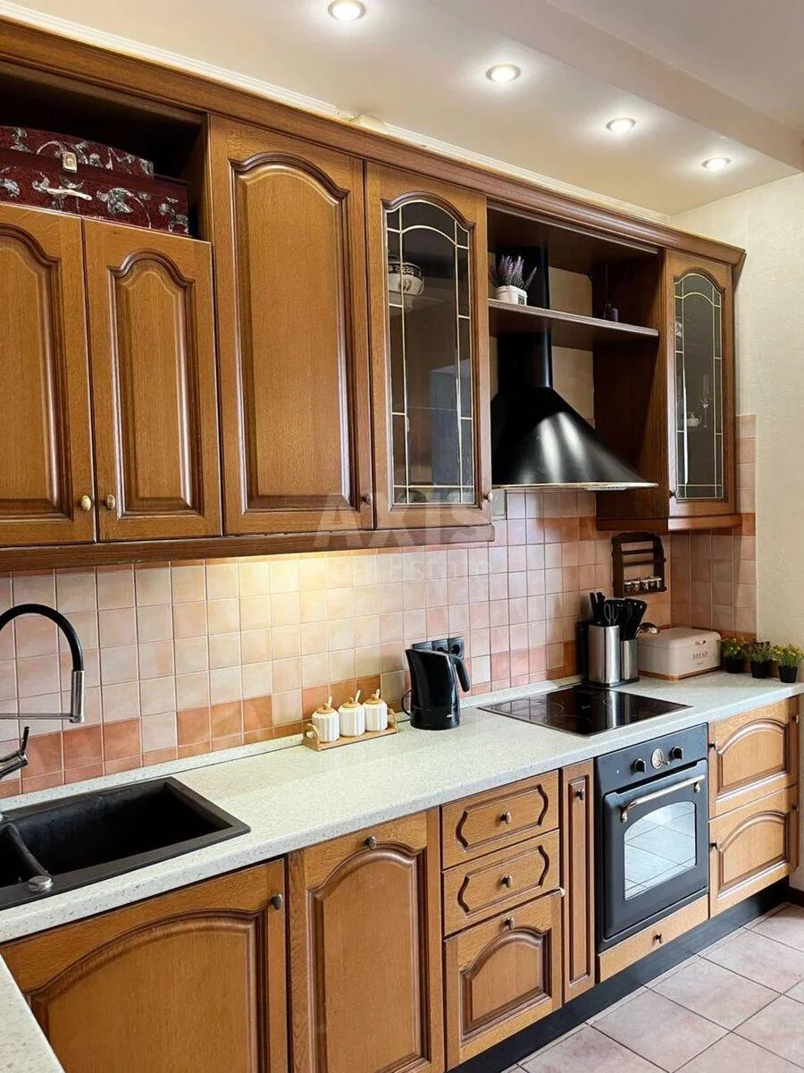 4к квартира пр-т Владимира Ивасюка 10А