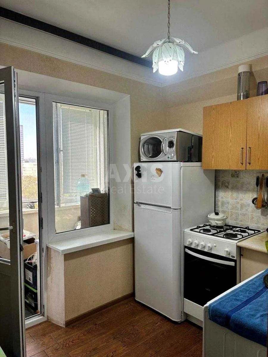 1k apartment pr-t Obolons'kyj 7Б