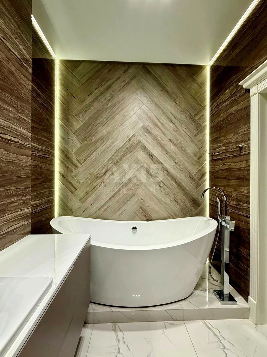 2к квартира ул. Александра Конисского 22А6664111