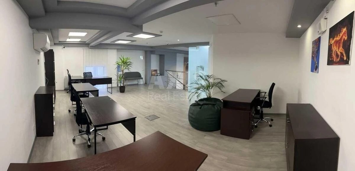 Office vul. Saksagans'kogo 70А, 385m2671373