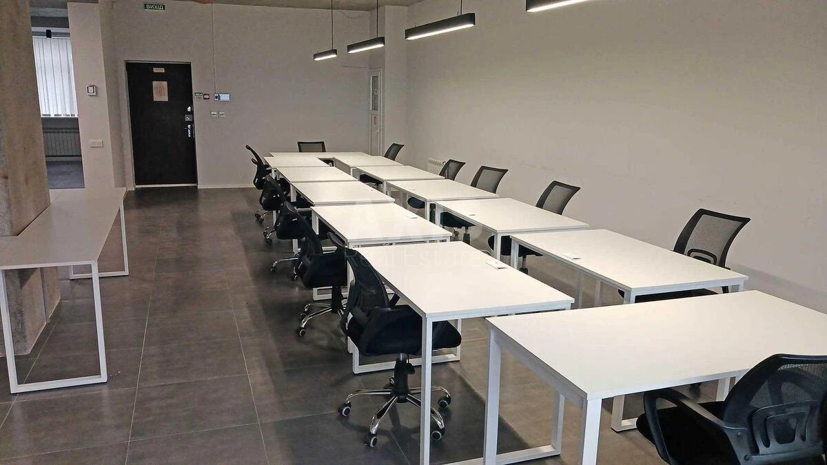 Office bul. Lesi Ukrai'nky 7Б, 155m2717023