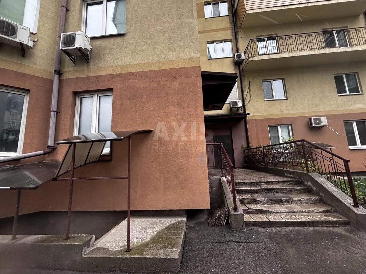 Объект торговли ул. Дьяченко Ивана 20Б, 74м2685829