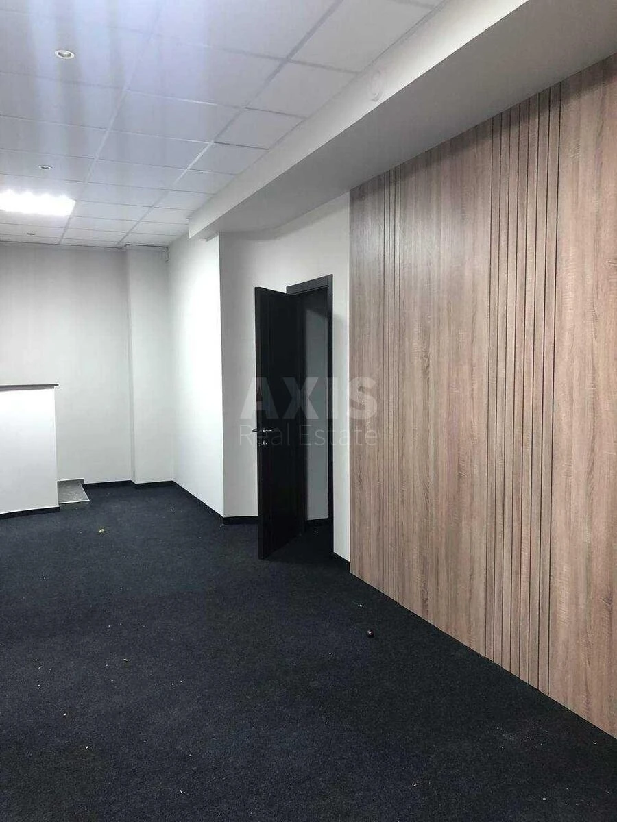 Объект торговли ул. Соломии Крушельницкой 7, 135м2675583