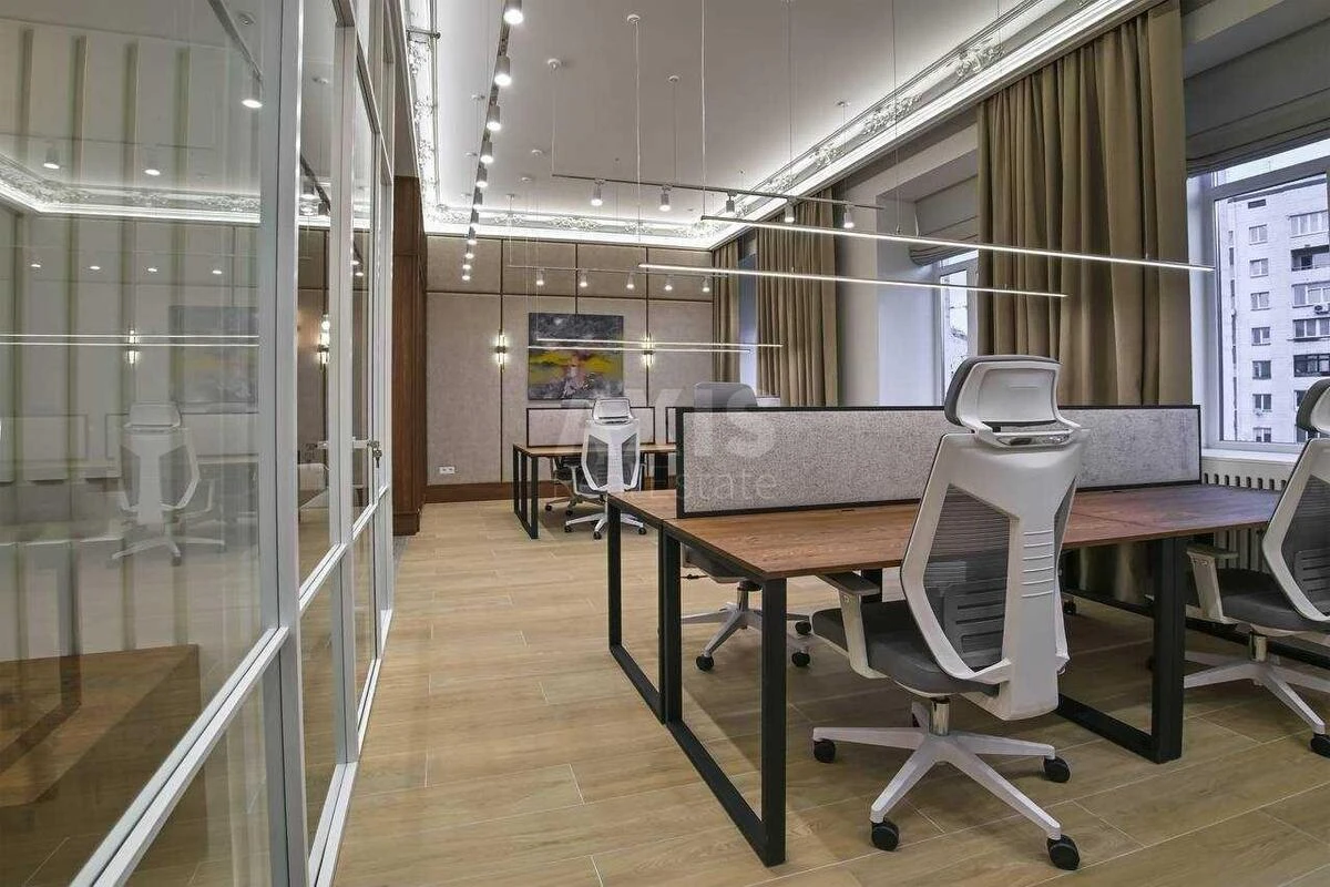 Office vul. Rustaveli Shota 1, 70m2675362