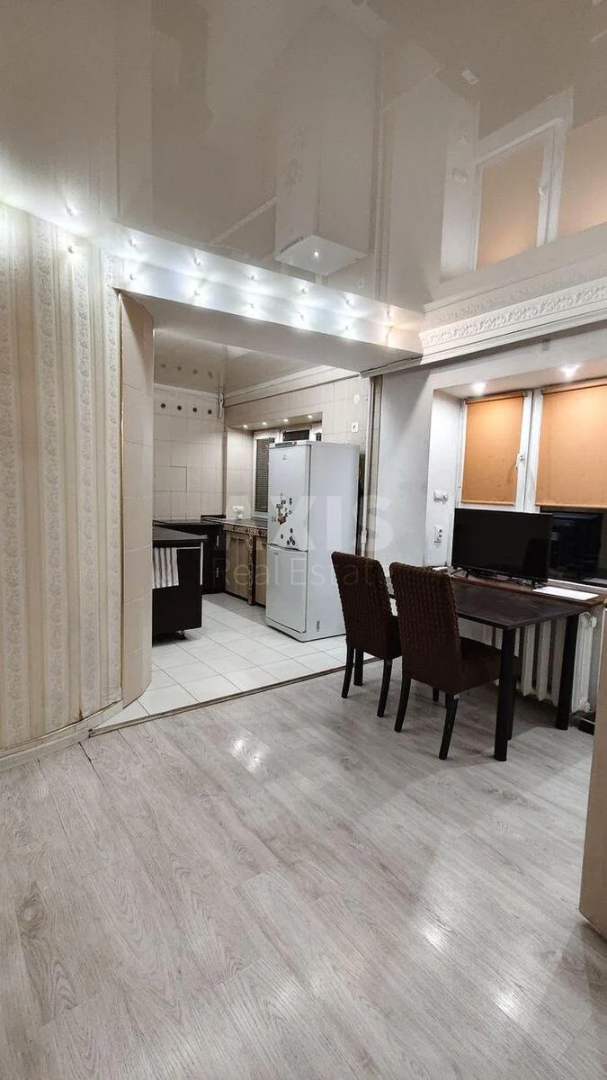 2к квартира пр-т Голосеевский 82672901