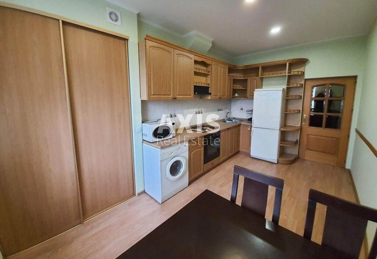 3k apartment uzv. Klovs'kyj 1748781