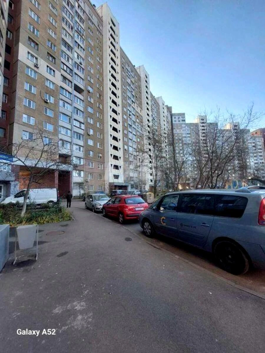 3k apartment pr-t Glushkova Akademika 35644799