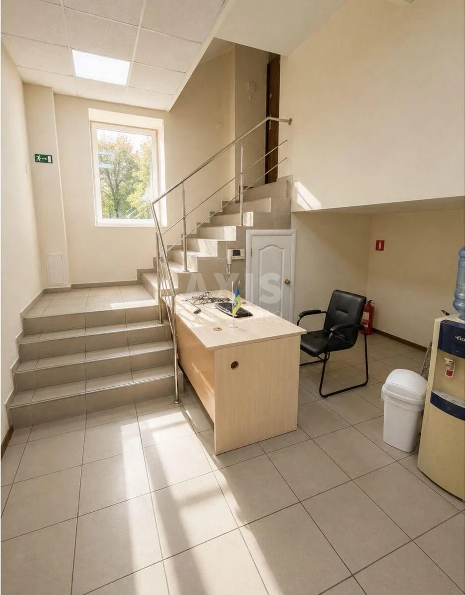 Office vul. Bankova 3, 180m2708724
