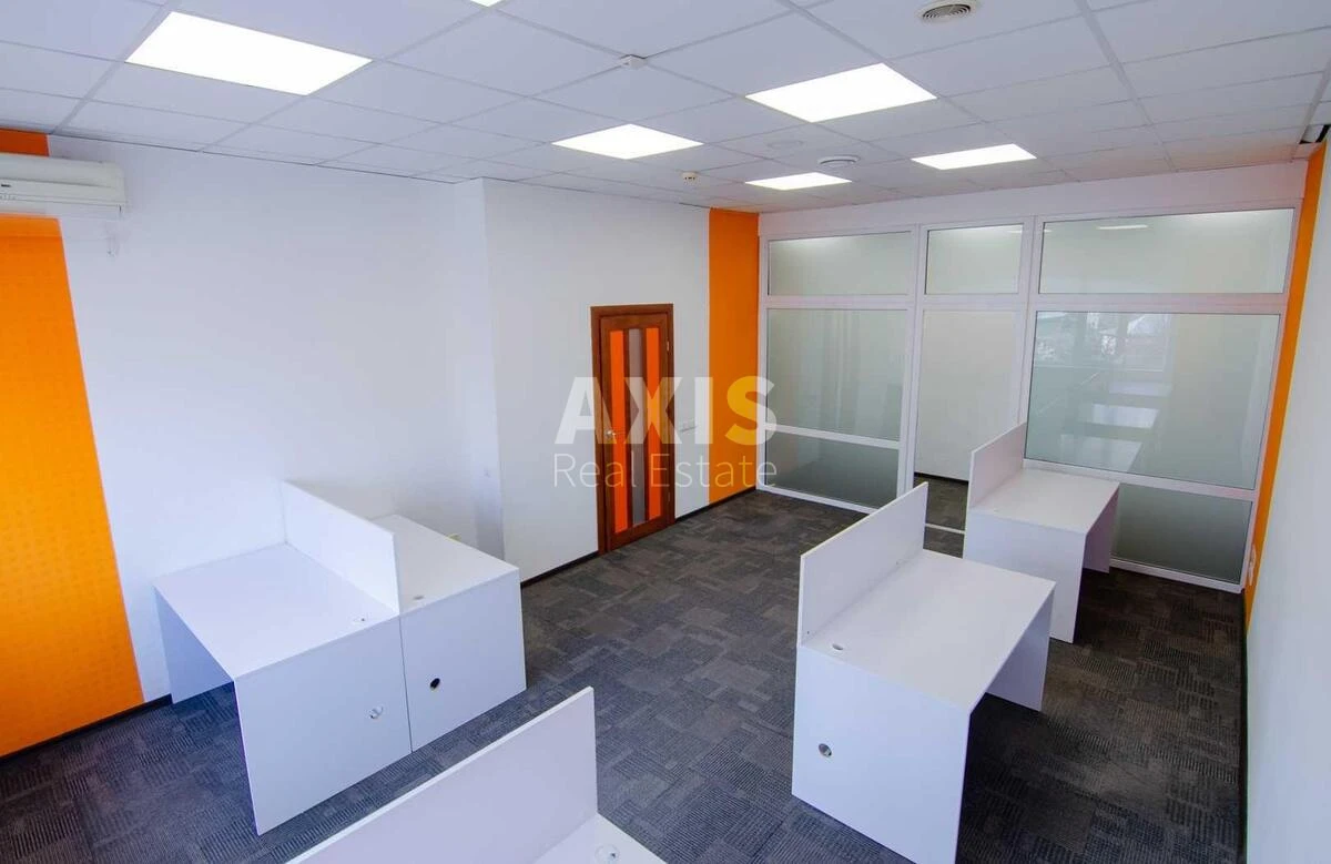 Office vul. Pymonenka Mykoly 13, 268m259680