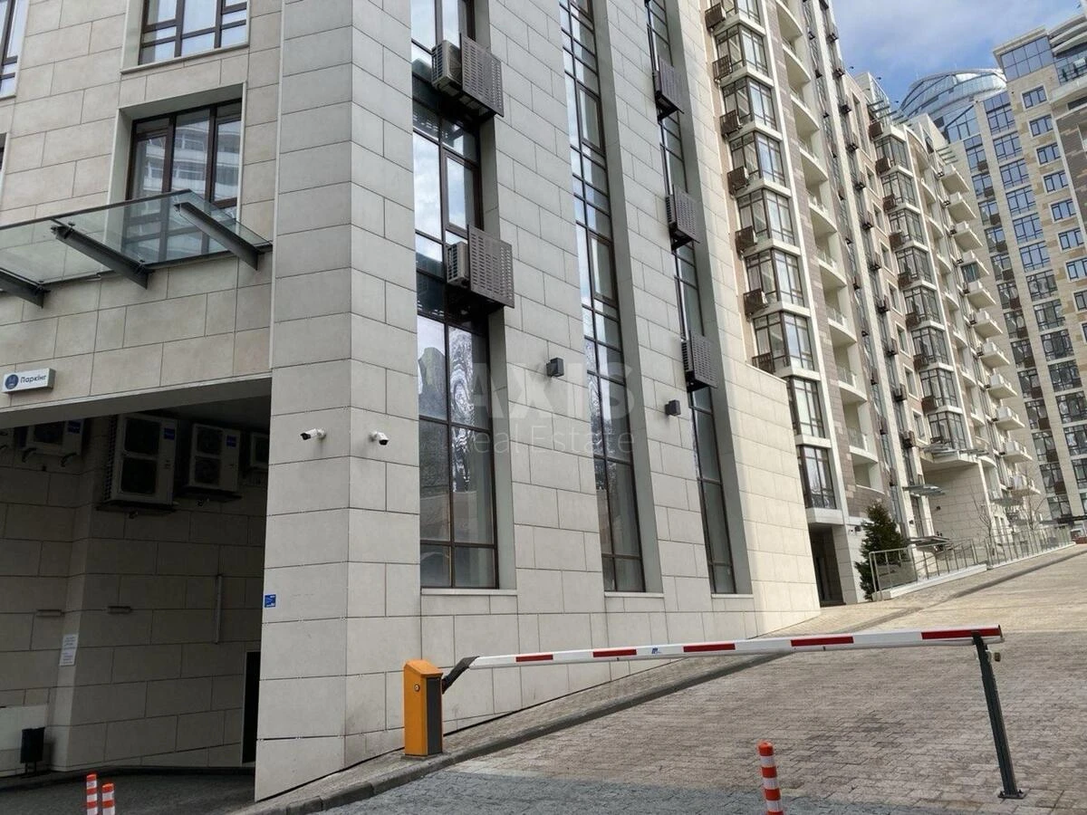 Service object vul. Saperne Pole 5, 62m2683290