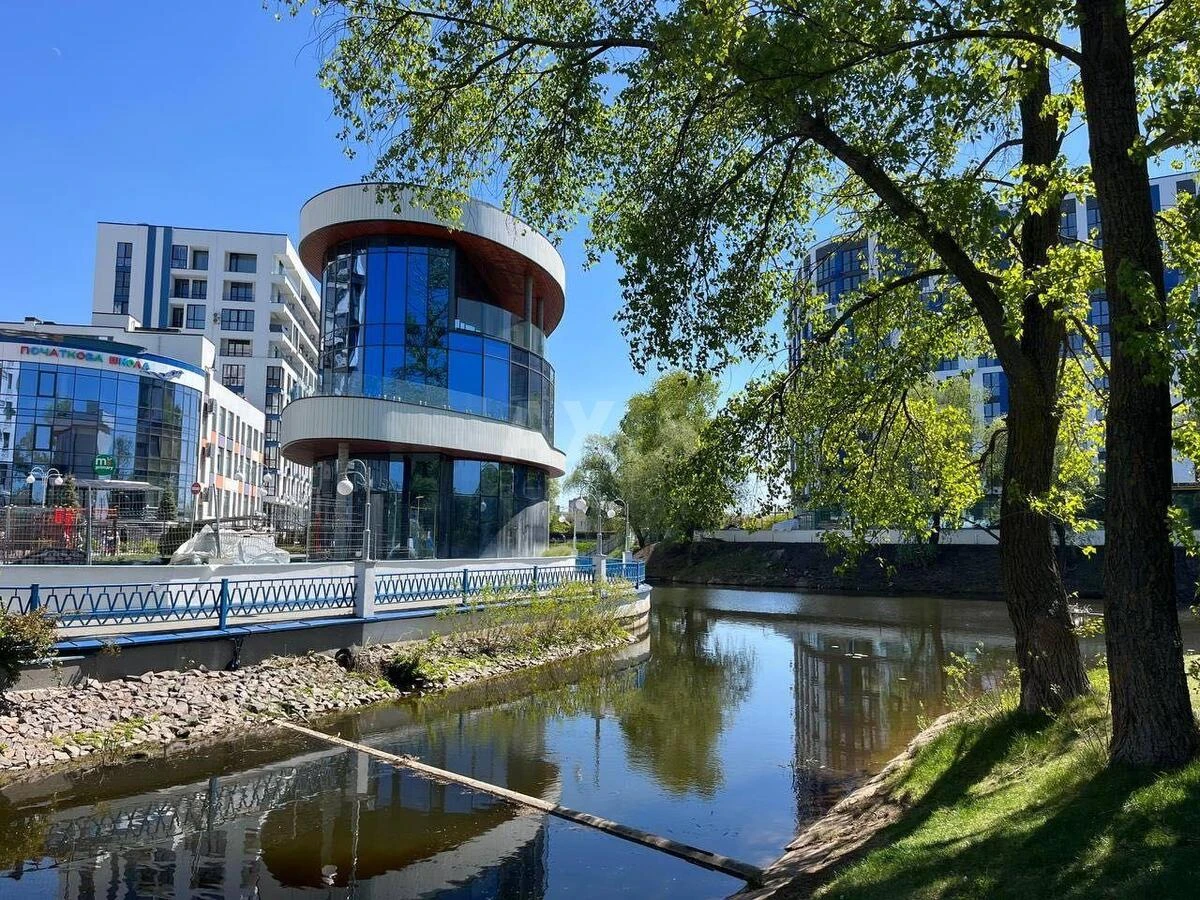 Объект сервиса ул. Олимпия Галика 75, 350м2647834