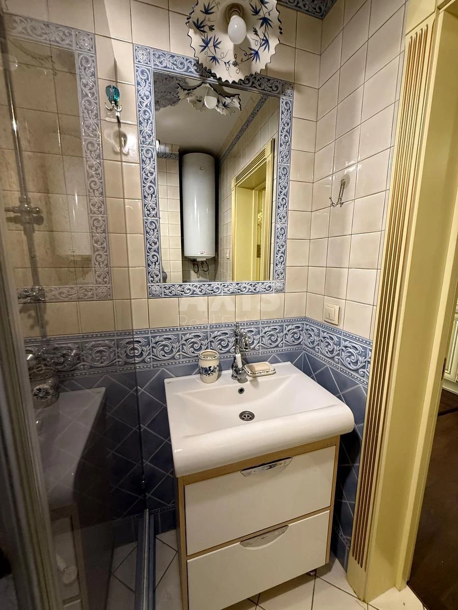 2k apartment nab. Dniprovs'ka 19В665227