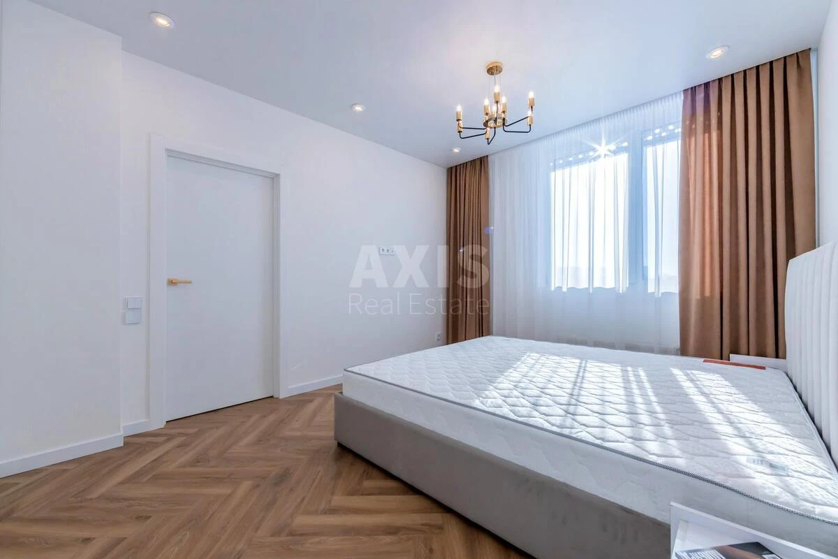 2k apartment vul. Voskresens'ka 2А650367