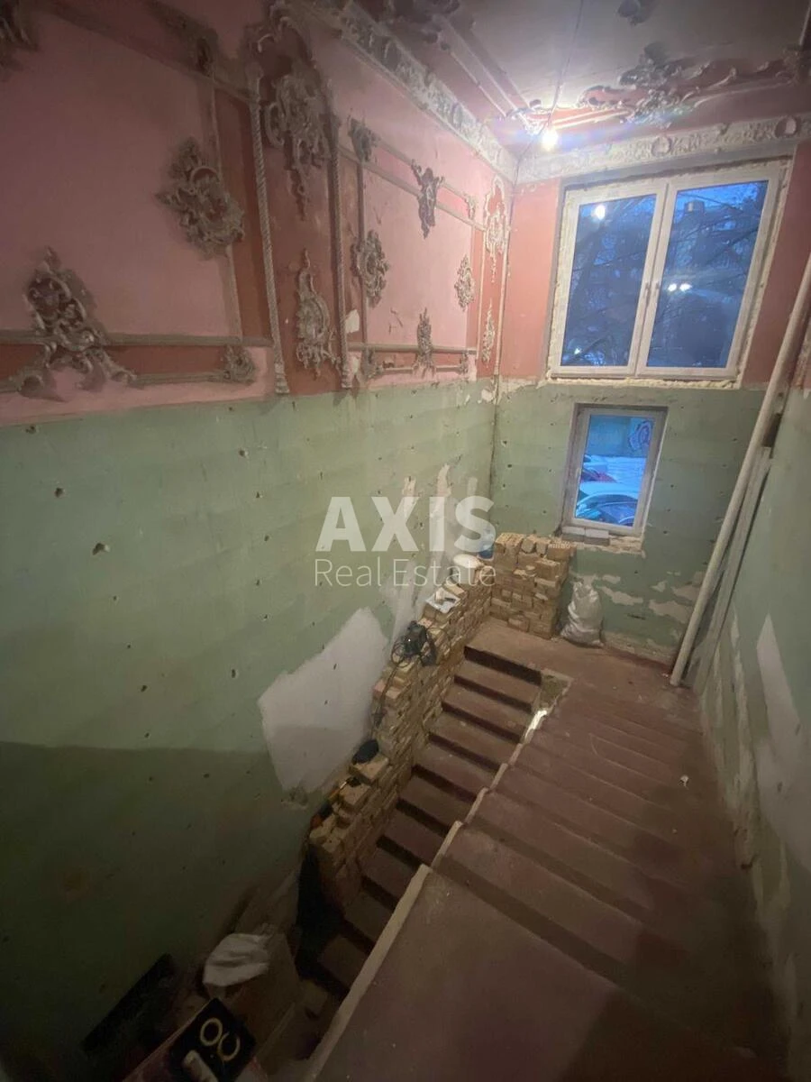 Объект сервиса ул. Антоновича 125В, 310м25683411