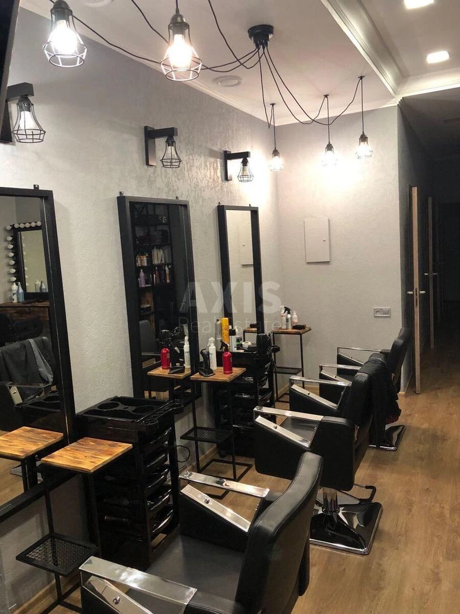 Trade object vul. Ushakova Mykoly 8, 52m2686737