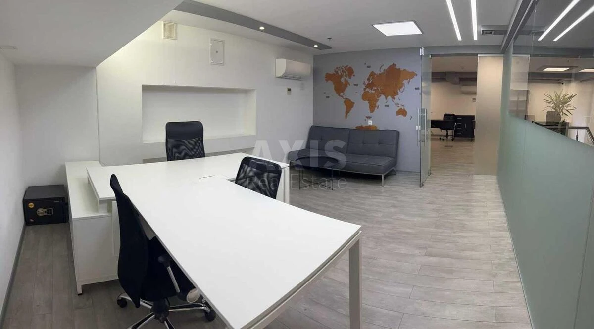 Office vul. Saksagans'kogo 70А, 385m2671375